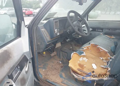 1994 Chevrolet Gmt-400 K2500 from USA, damaged, VIN 1GCGK24N1RE162732